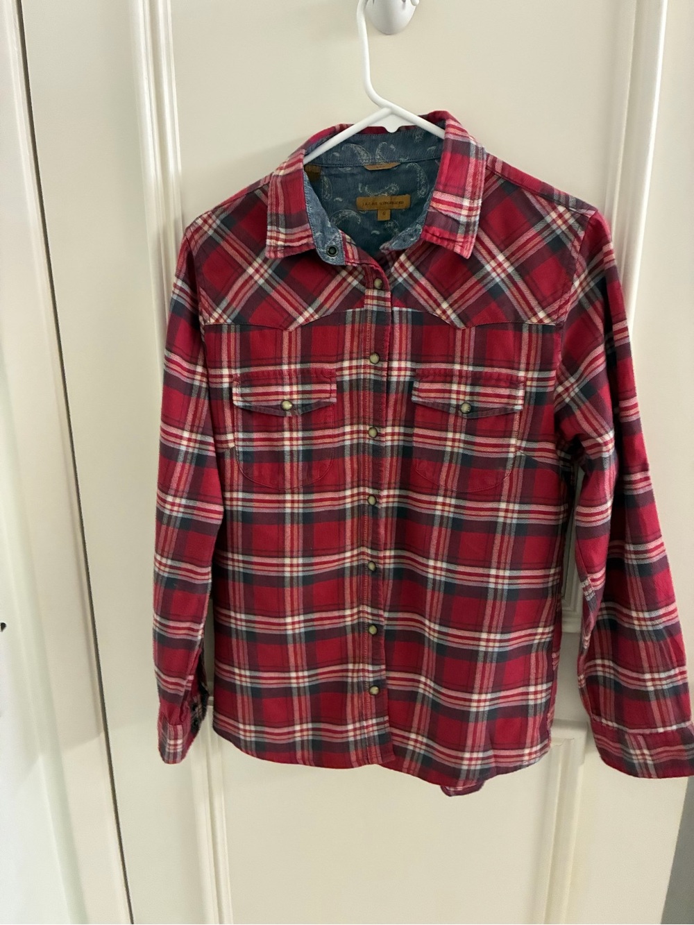 Jachs Women's Red Plaid Button-Down Shirt